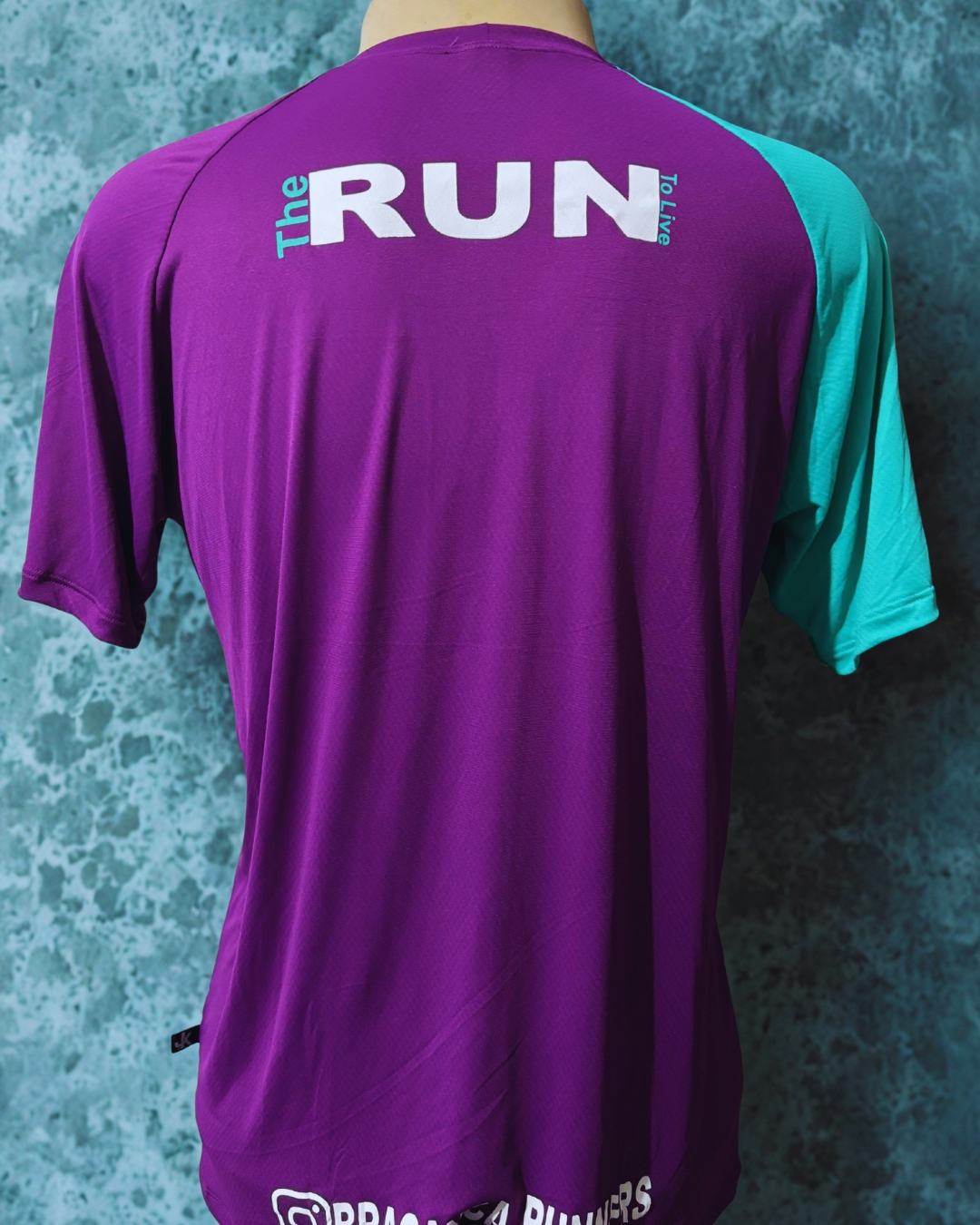 Camiseta roxa com manga verde-água personalizada 100% poliamida para o equipe de corrida de rua